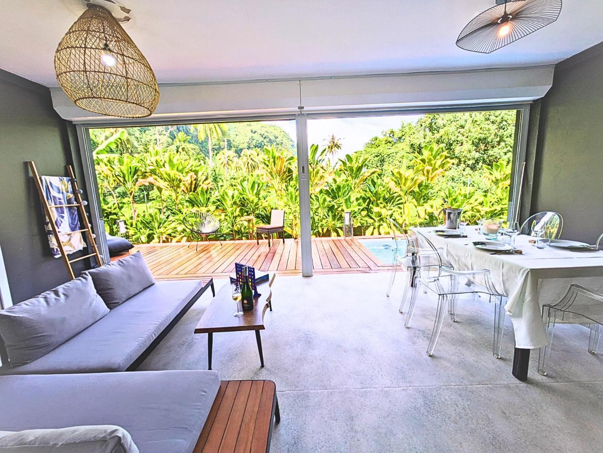 Natura Om Teahupoo Surf Lodge Toanoano المظهر الخارجي الصورة